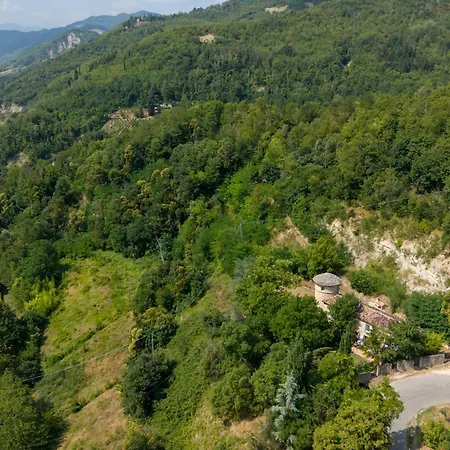 Torre Di Vedetta Medieval Rustic Farmhouse, 10 Beds Holiday home