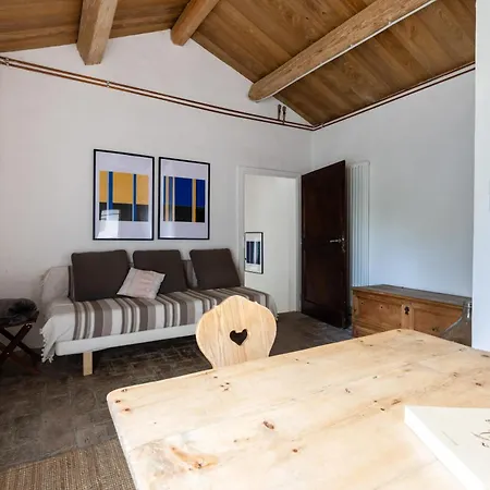Torre Di Vedetta Medieval Rustic Farmhouse, 10 Beds 別荘