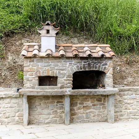 Torre Di Vedetta Medieval Rustic Farmhouse, 10 Beds Holiday home